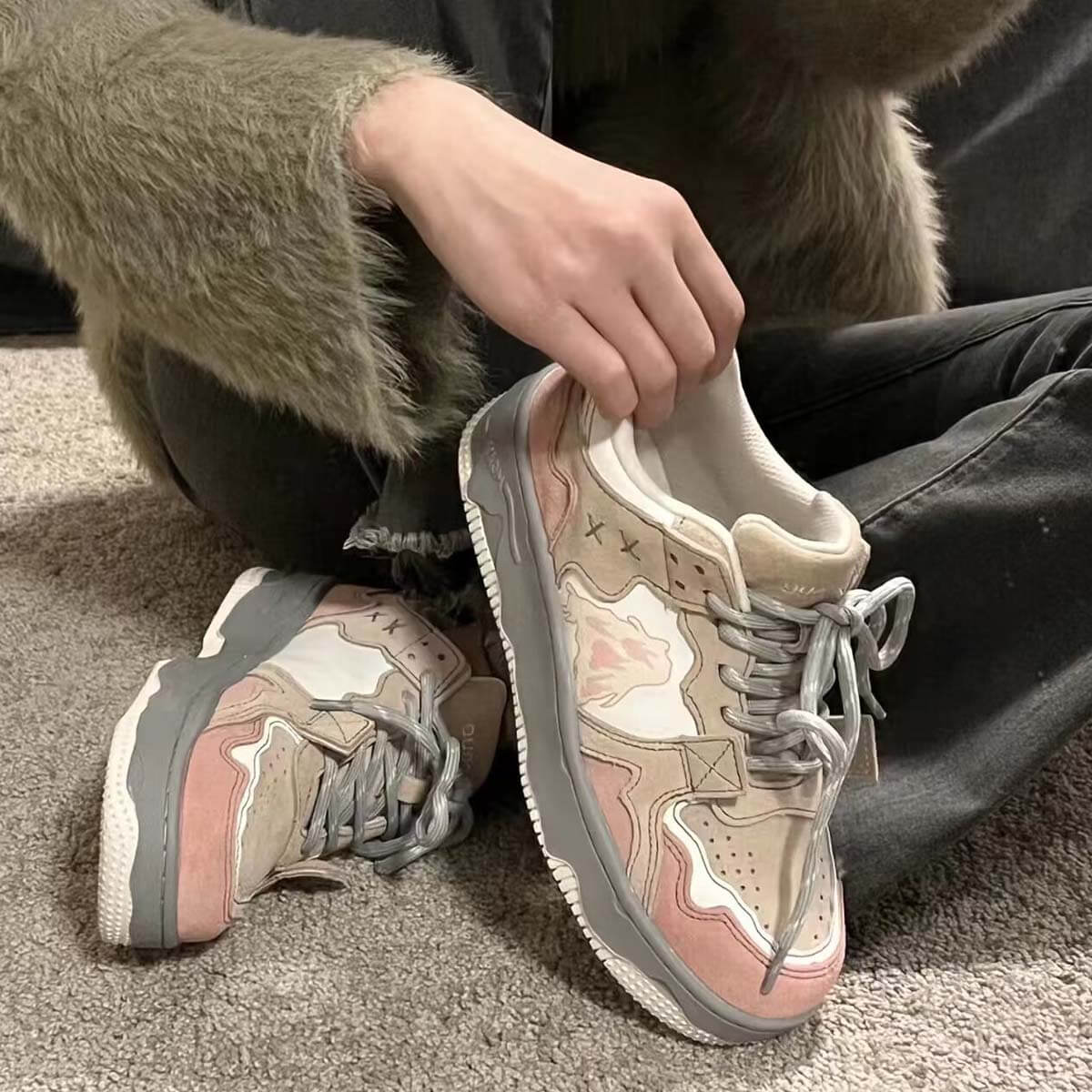 Style Core Aesthetics, New Style Trends Retro-Inspired Mixed Media Sneakers Style Core Aesthetics, New Style Trends Retro-Inspired Mixed Media Sneakers