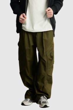 Style Core Aesthetics, New Style Trends Side Pocket Patch Pleated Cargo Pants