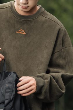 Style Core Aesthetics, New Style Trends Vintage Mountain Logo Fleece Sweatshirt