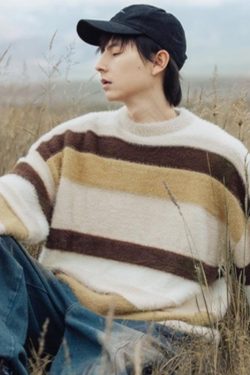 Style Core Aesthetics, New Style Trends Vintage Striped Round Neck Sweater